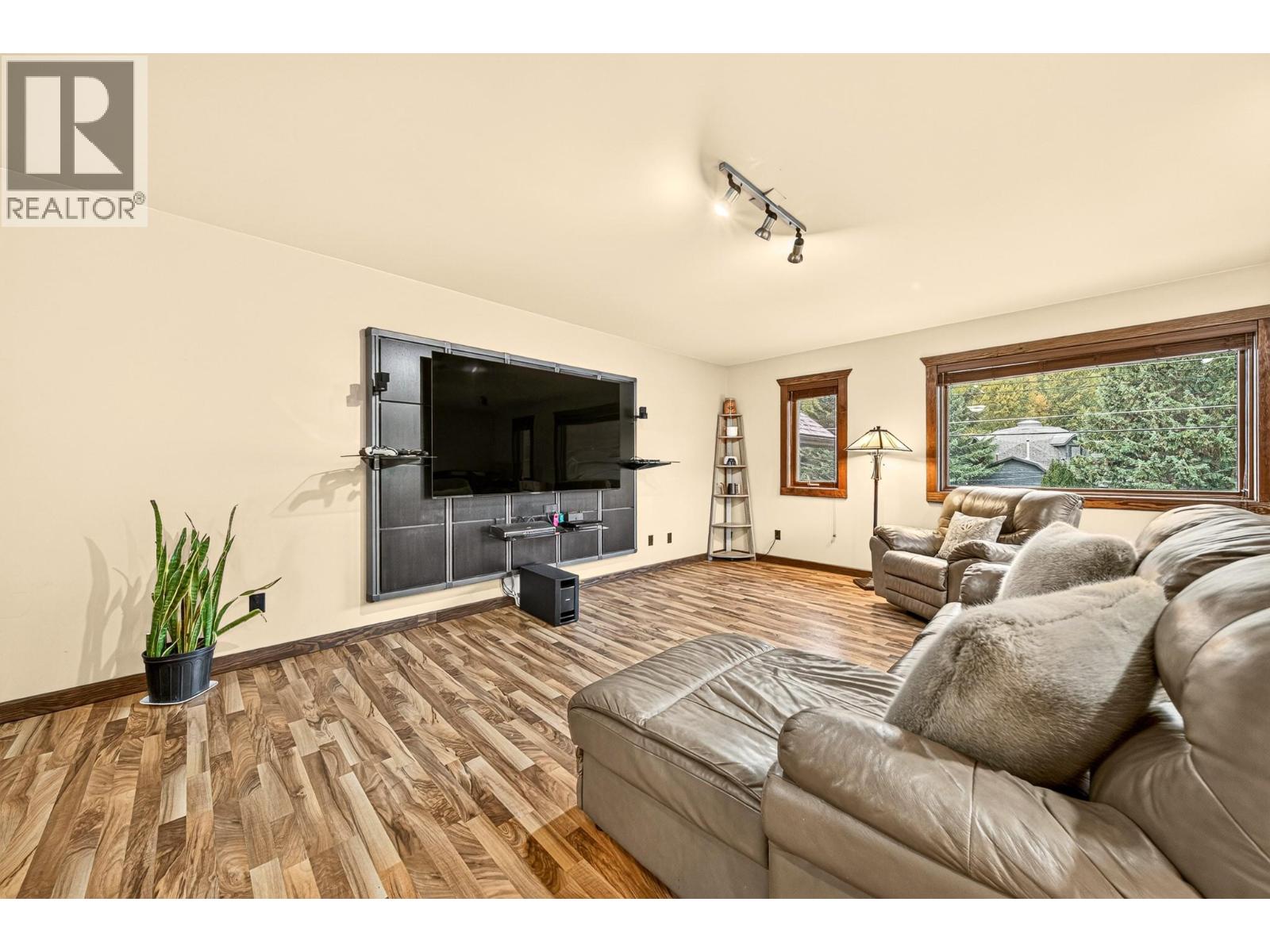 1322 11th Avenue - 46