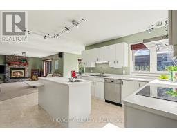 88 Constance Lake Road, Ottawa, ON K2K1X7 Photo 12