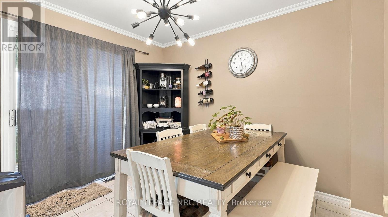 32 POPLAR CRESCENT - 20