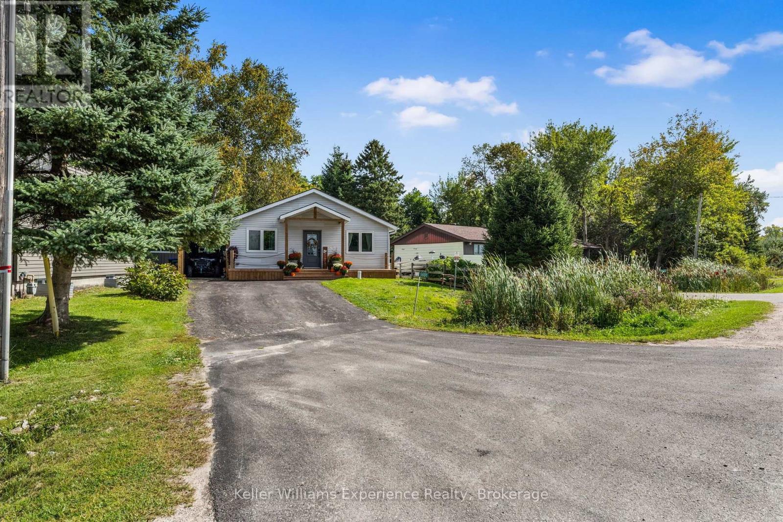 5691 PENETANGUISHENE ROAD - 4