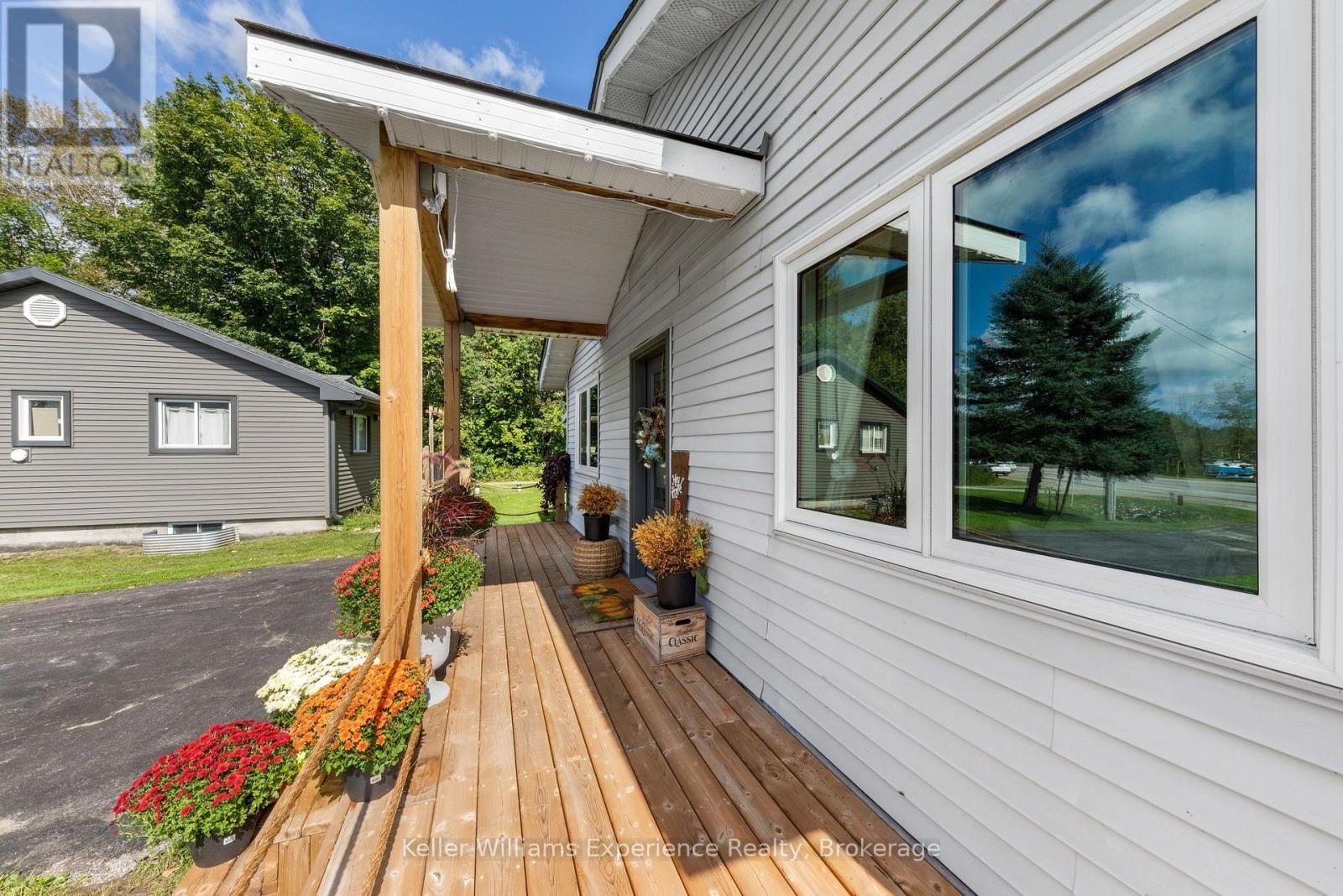 5691 PENETANGUISHENE ROAD - Image 6
