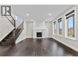 5pc Ensuite bath - 8356 Annie Unit# Main, Amherstburg, ON N0R1J0 Photo 9