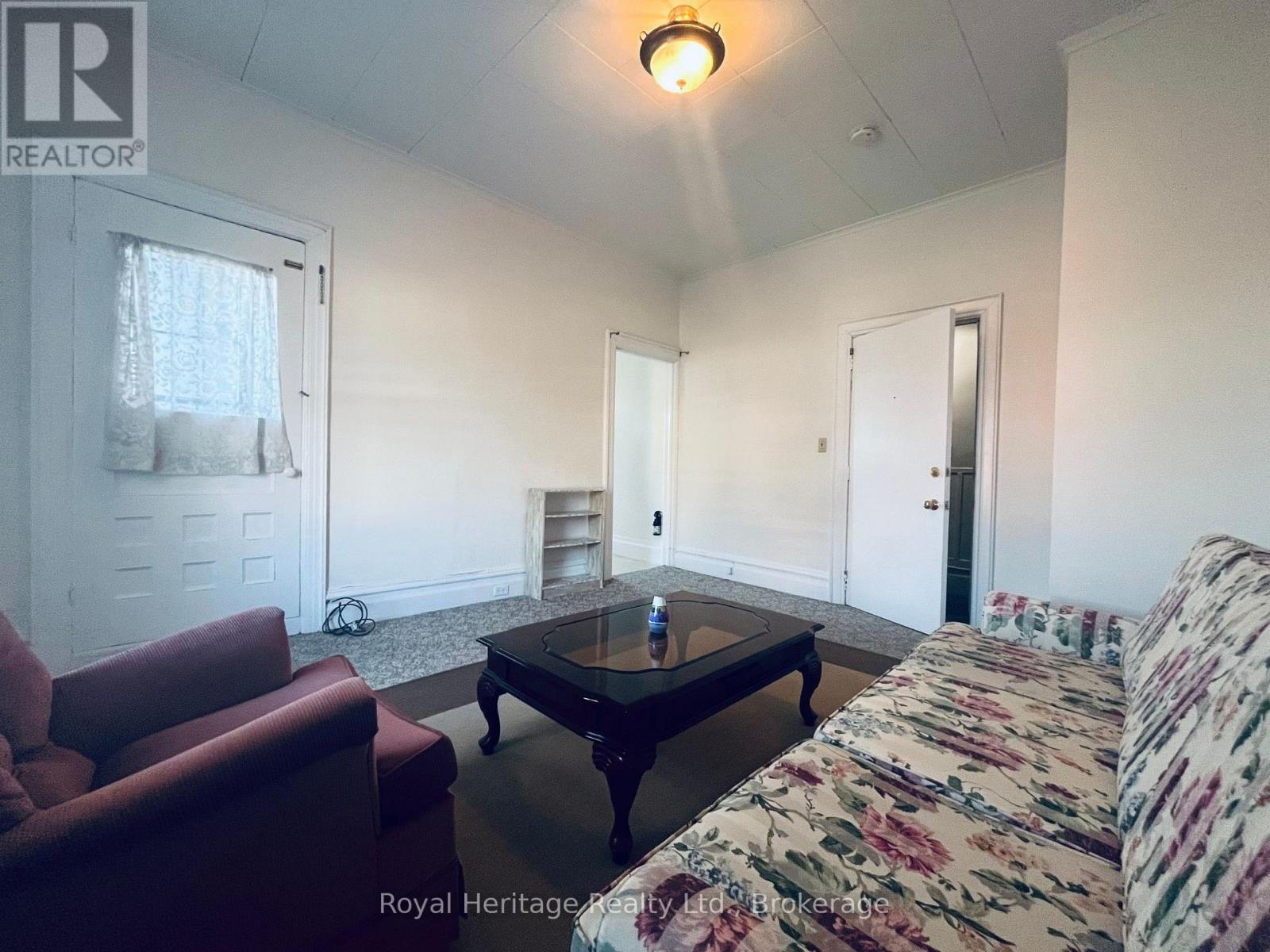 #3 80 Bridge Street West, Belleville (Belleville Ward), Ontario, K8P1J5, Belleville (Belleville Ward), Ontario — photo 4 of 5