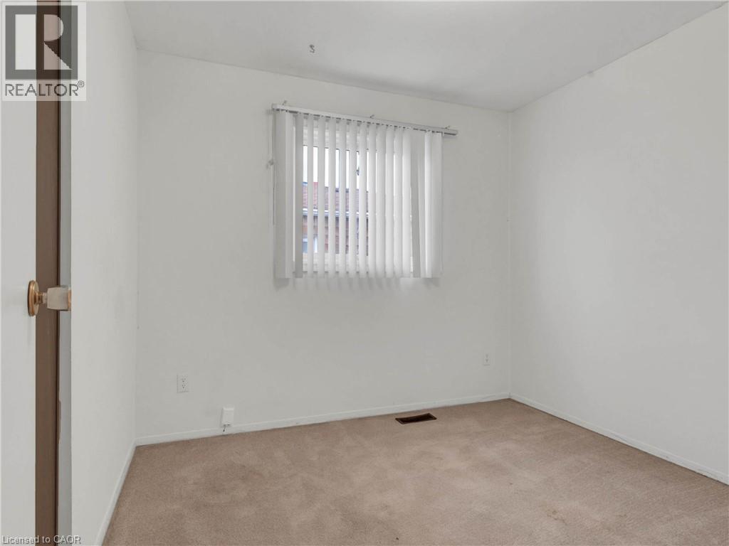 4 Bed, 2 Bath Apartment for Rent in Scarborough – 173 INVERGORDON Avenue Unit# UPPER, Scarborough - Image 18