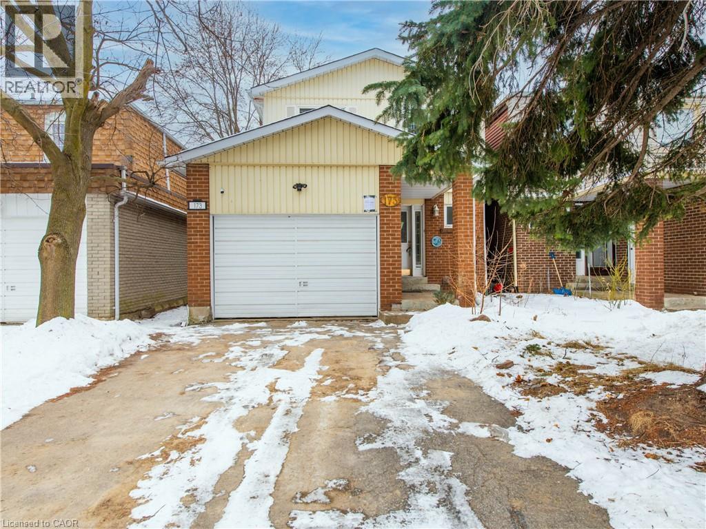 4 Bed, 2 Bath Apartment for Rent in Scarborough – 173 INVERGORDON Avenue Unit# UPPER, Scarborough - Image 3
