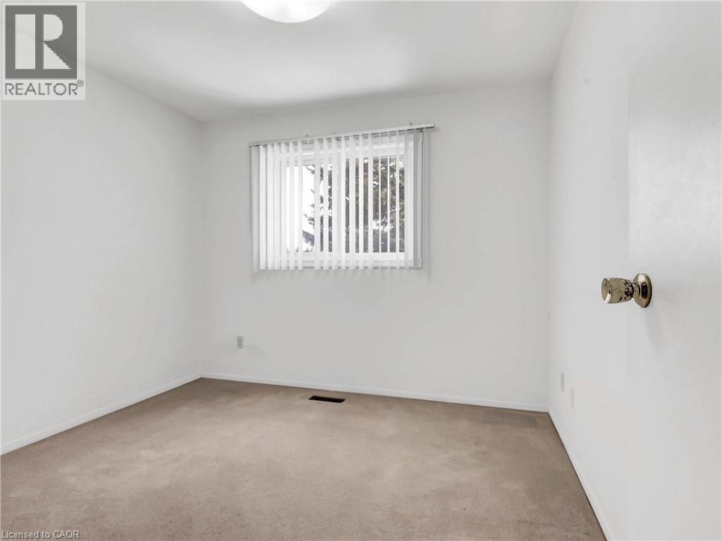 4 Bed, 2 Bath Apartment for Rent in Scarborough – 173 INVERGORDON Avenue Unit# UPPER, Scarborough - Image 22