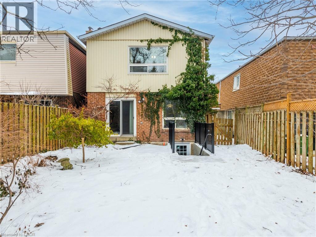 4 Bed, 2 Bath Apartment for Rent in Scarborough – 173 INVERGORDON Avenue Unit# UPPER, Scarborough - Image 27