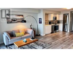 1510 - 25 Capreol Court, Toronto, ON M5V3Z7 Photo 9
