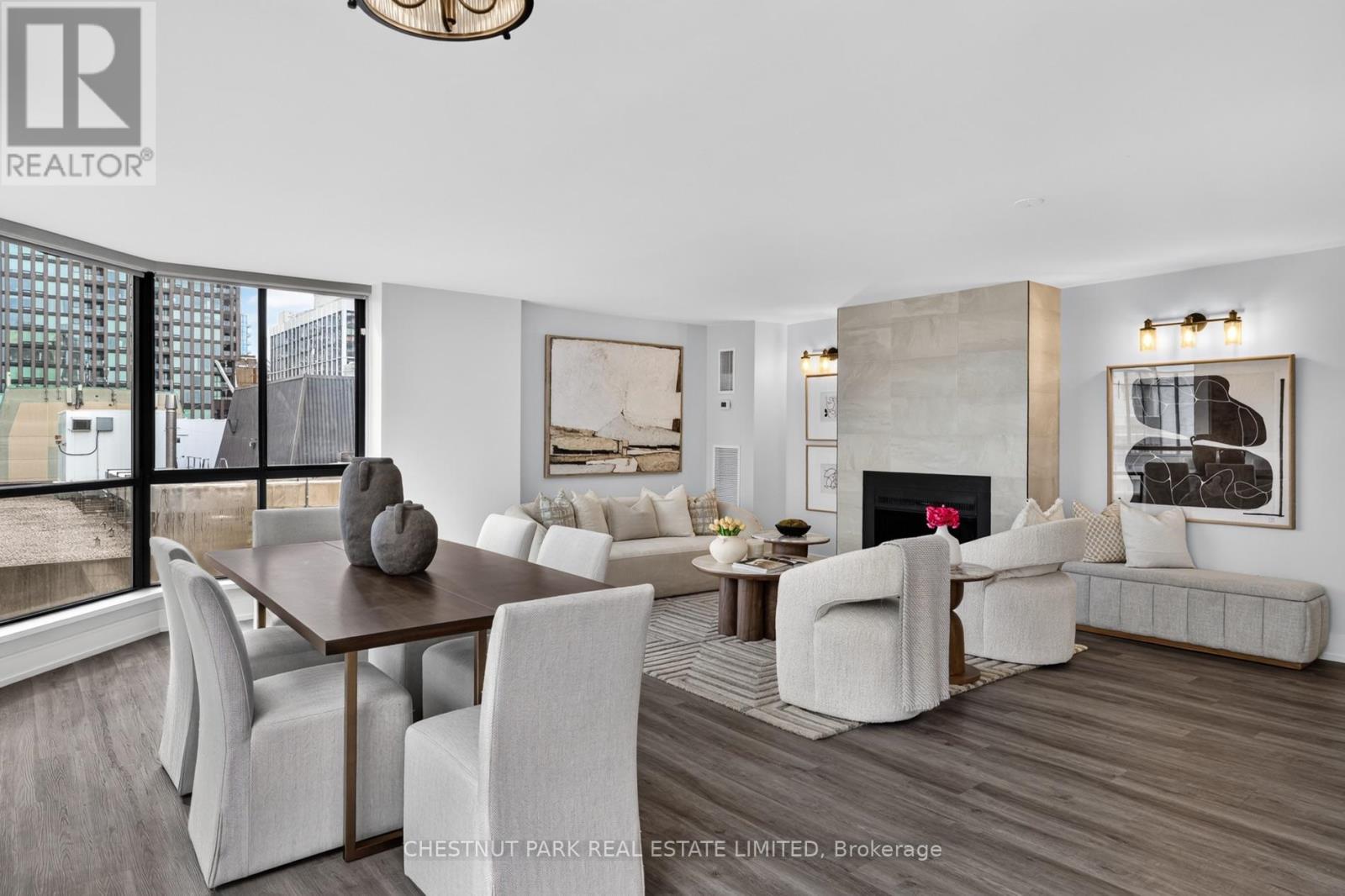 Photo of 1209 - 280 SIMCOE STREET