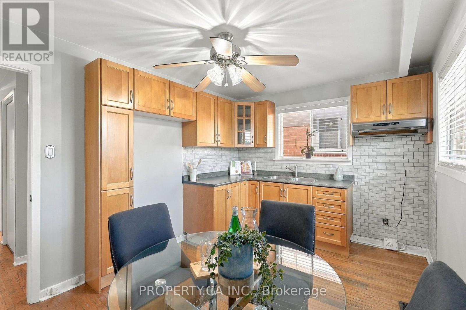 581A DELAWARE AVENUE - 18