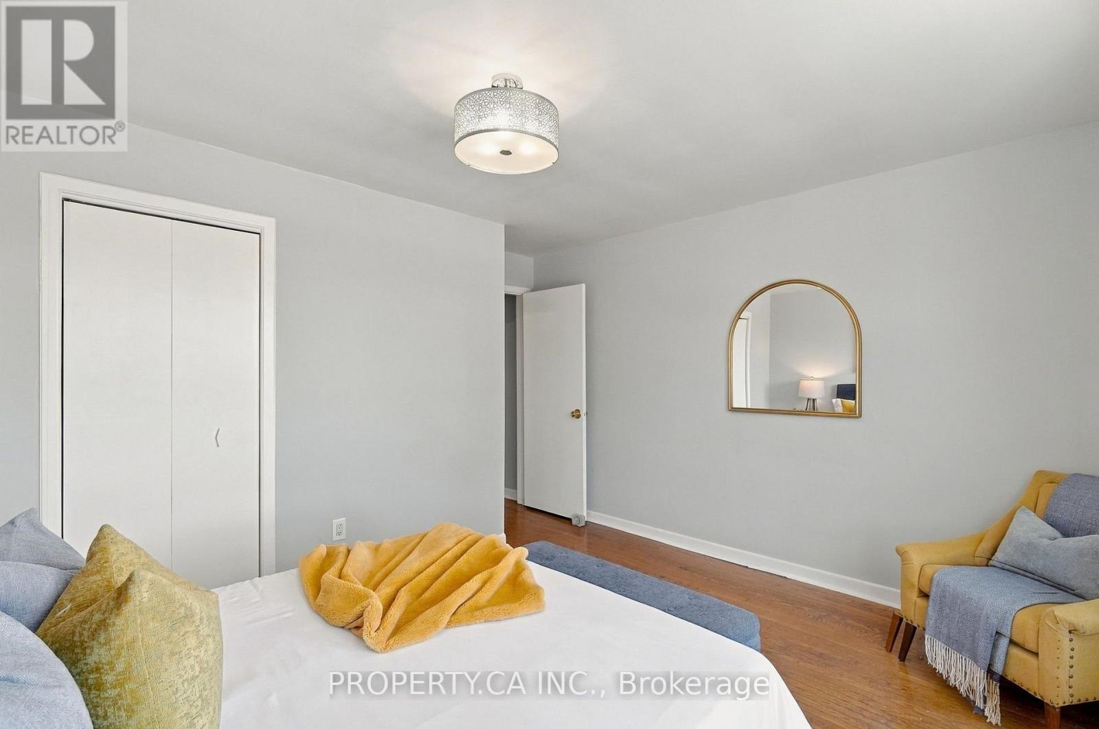 581A DELAWARE AVENUE - 21