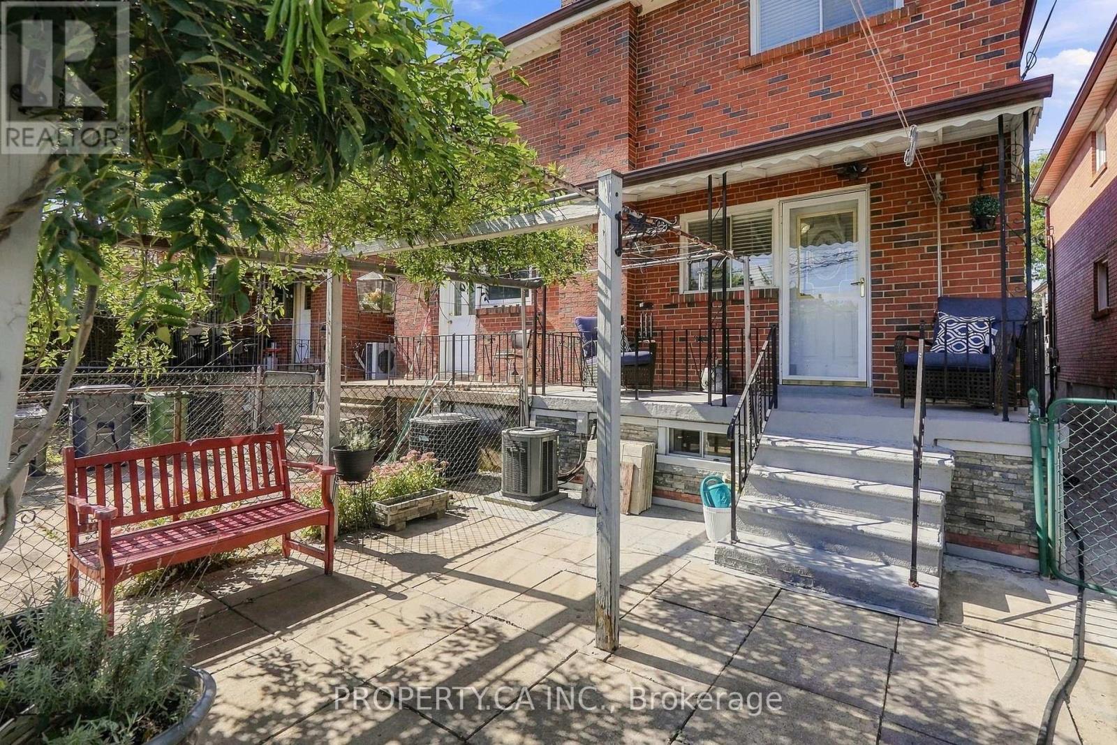 581A DELAWARE AVENUE - 30