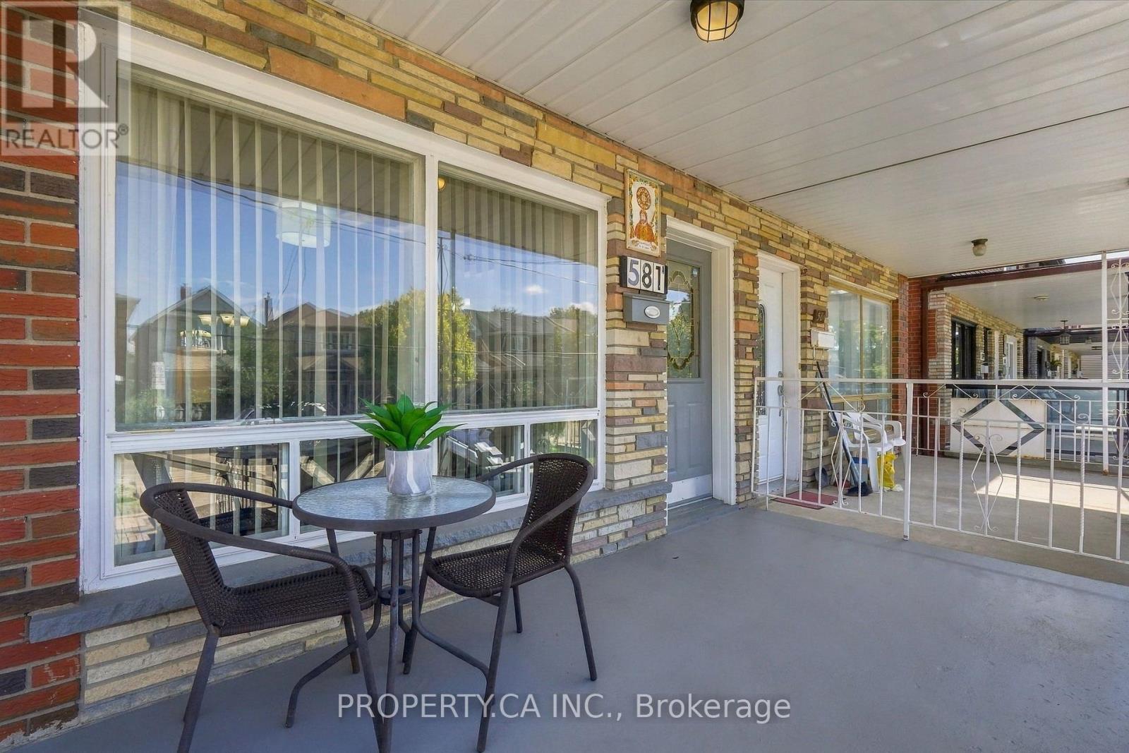 581A DELAWARE AVENUE - Image 5
