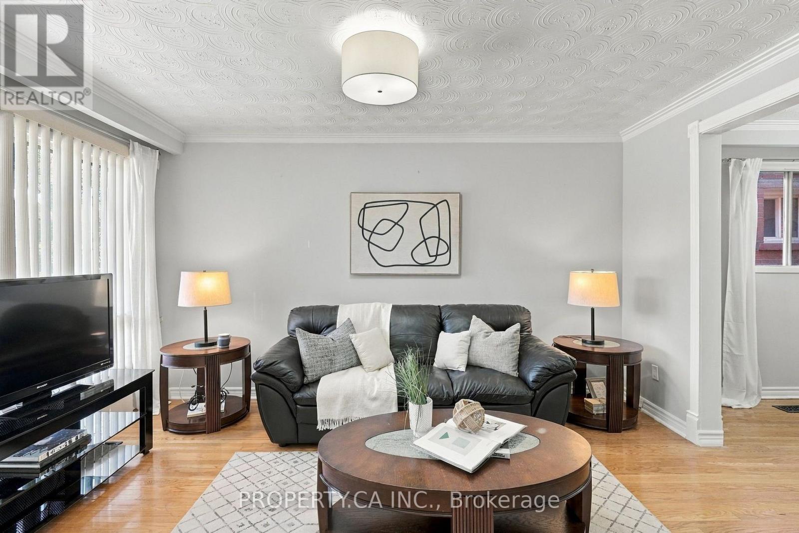 581A DELAWARE AVENUE - 6