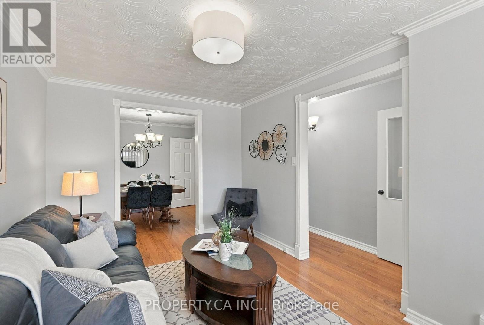 581A DELAWARE AVENUE - 9