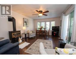 Bedroom 2 - 6 Bayview Drive, Otonabee South Monaghan, ON K0L2G0 Photo 6