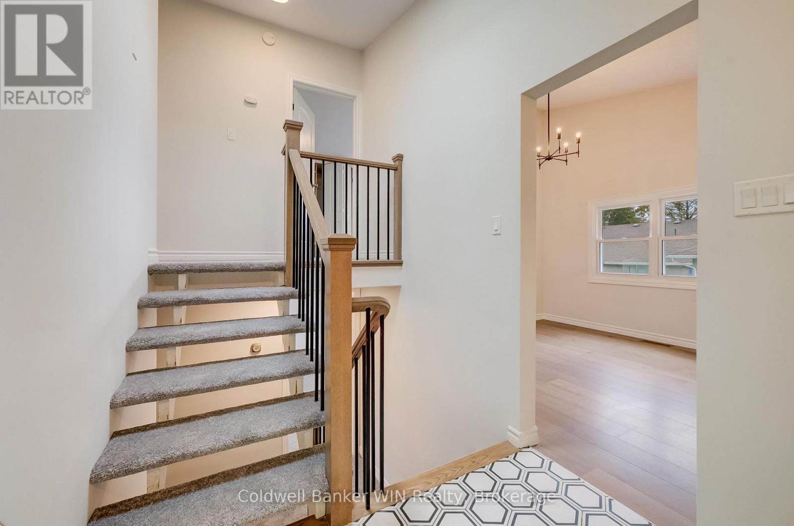 456 Queen Street West, Wellington North (Mount Forest), Ontario, N0G2L3, Wellington North (Mount Forest), Ontario — photo 4 of 5