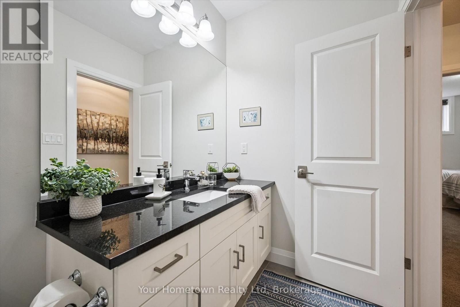 19 HERITAGE LANE - Image 34