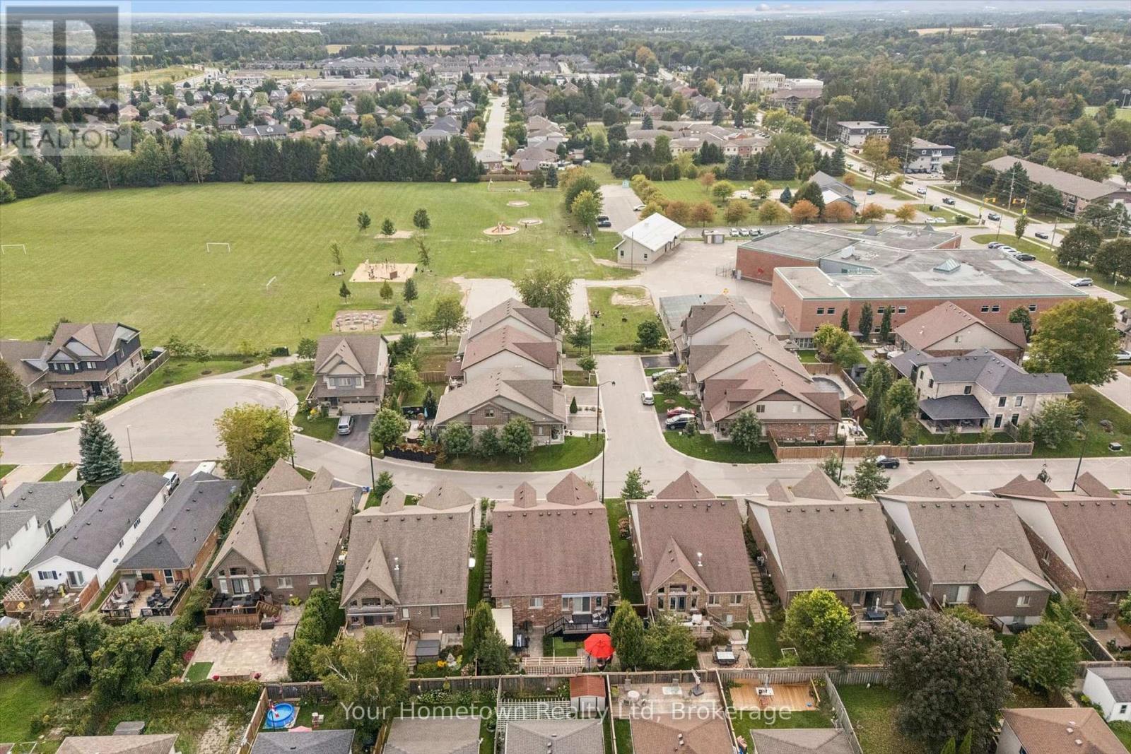 19 HERITAGE LANE - Image 42