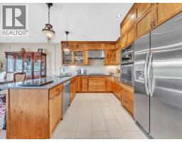 Family room/Fireplace - 58 Fairway Crescent, Amherstburg, ON N9V3T8 Photo 9