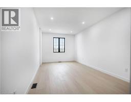 109 Winniett Street, Brantford, ON N3T1N1 Photo 36