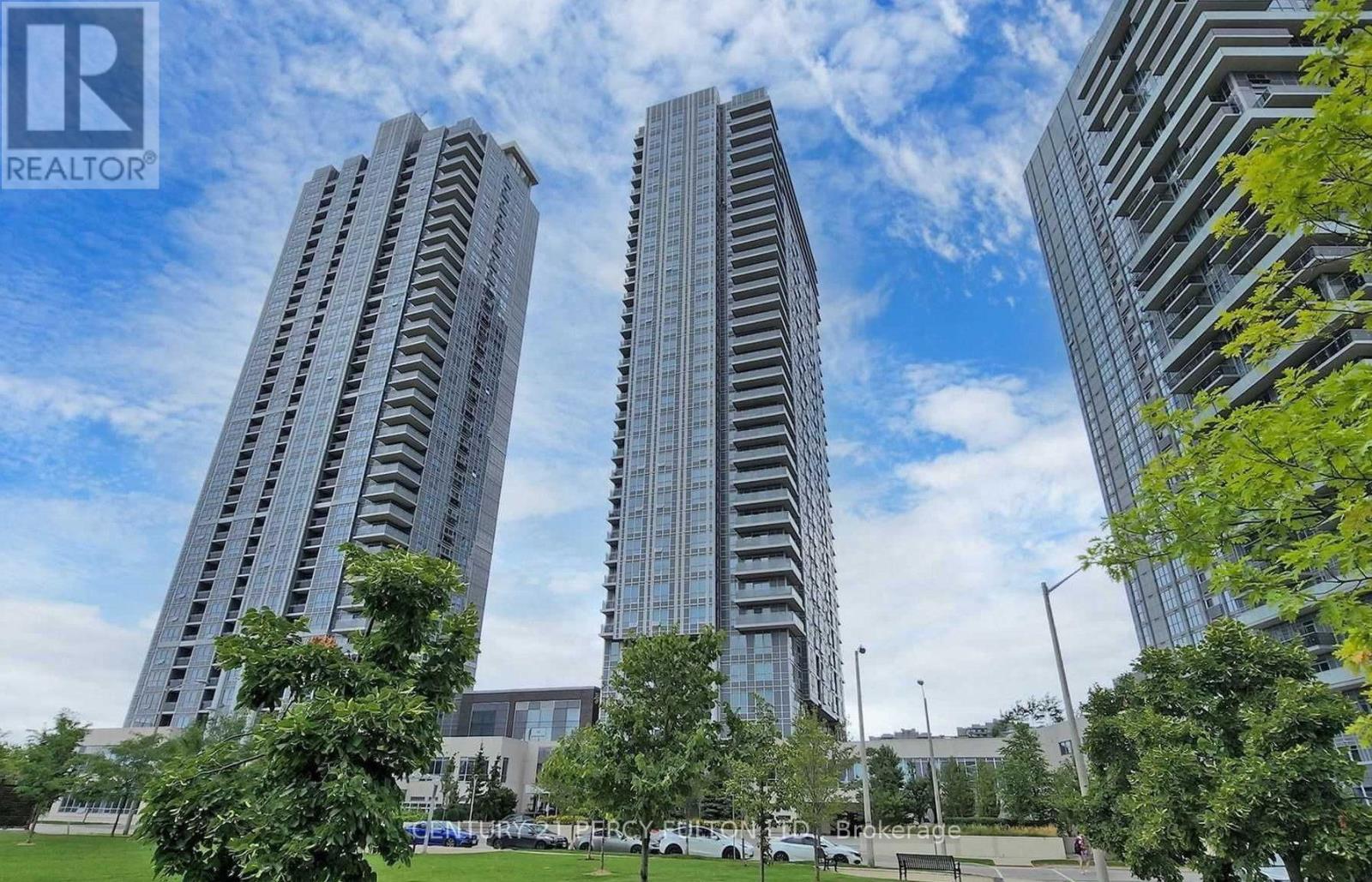 Photo of 255 Village Green Square