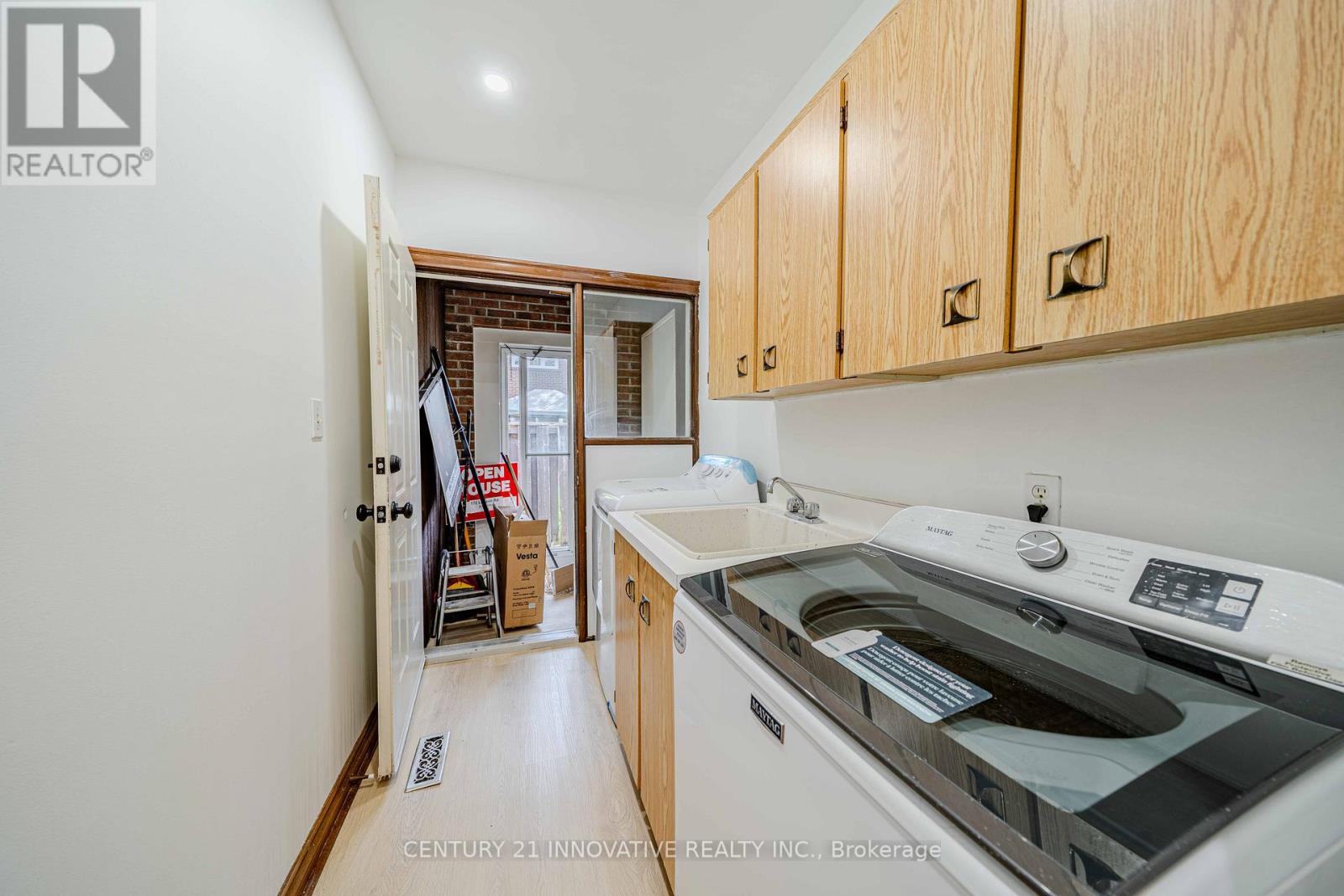 172 LAWSON ROAD - 20