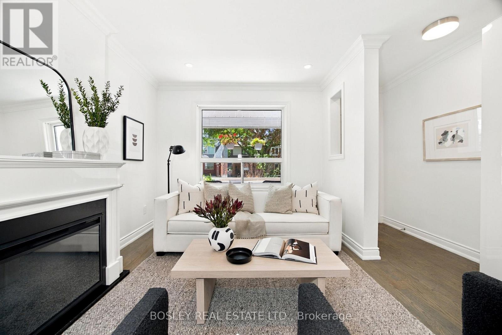 682 MILVERTON BOULEVARD - 4