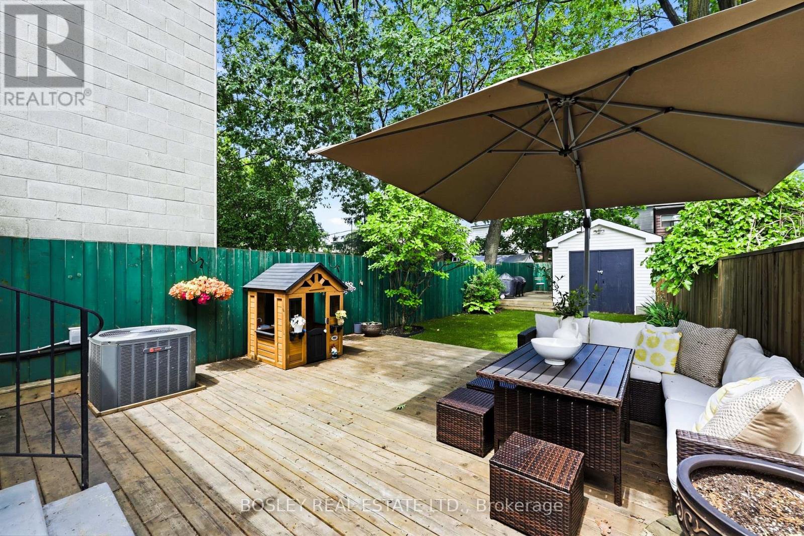 682 MILVERTON BOULEVARD - 43