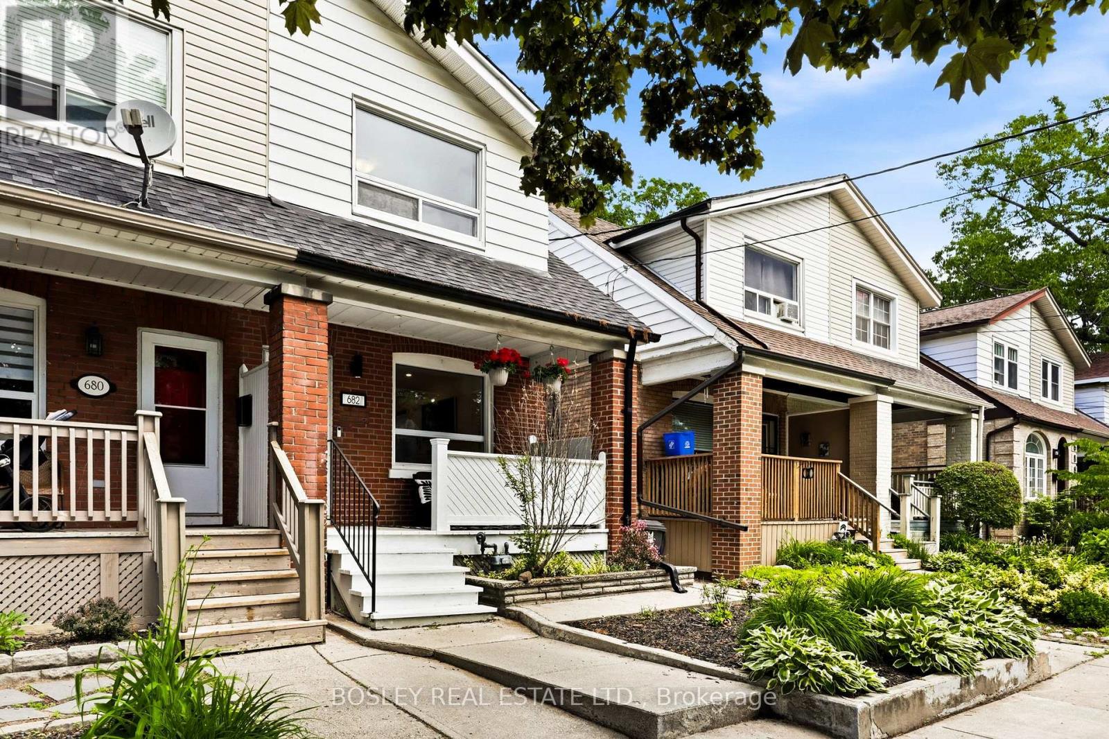 682 MILVERTON BOULEVARD - 49