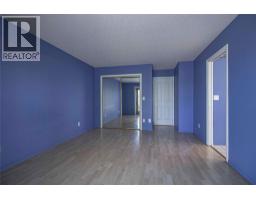 Family room - 2263 Carmi Road, Penticton, BC V2A8V5 Photo 16