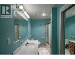 2263 Carmi Road, Penticton, BC V2A8V5 Photo 33
