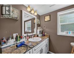 1791 15 Avenue Ne, Salmon Arm, BC V1E2T7 Photo 41