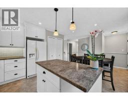 Kitchen - 1791 15 Avenue Ne, Salmon Arm, BC V1E2T7 Photo 8