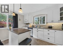 Primary Bedroom - 1791 15 Avenue Ne, Salmon Arm, BC V1E2T7 Photo 6