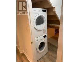 52 Casa Grande (basement) Street, Richmond Hill, ON L4S1R1 Photo 7