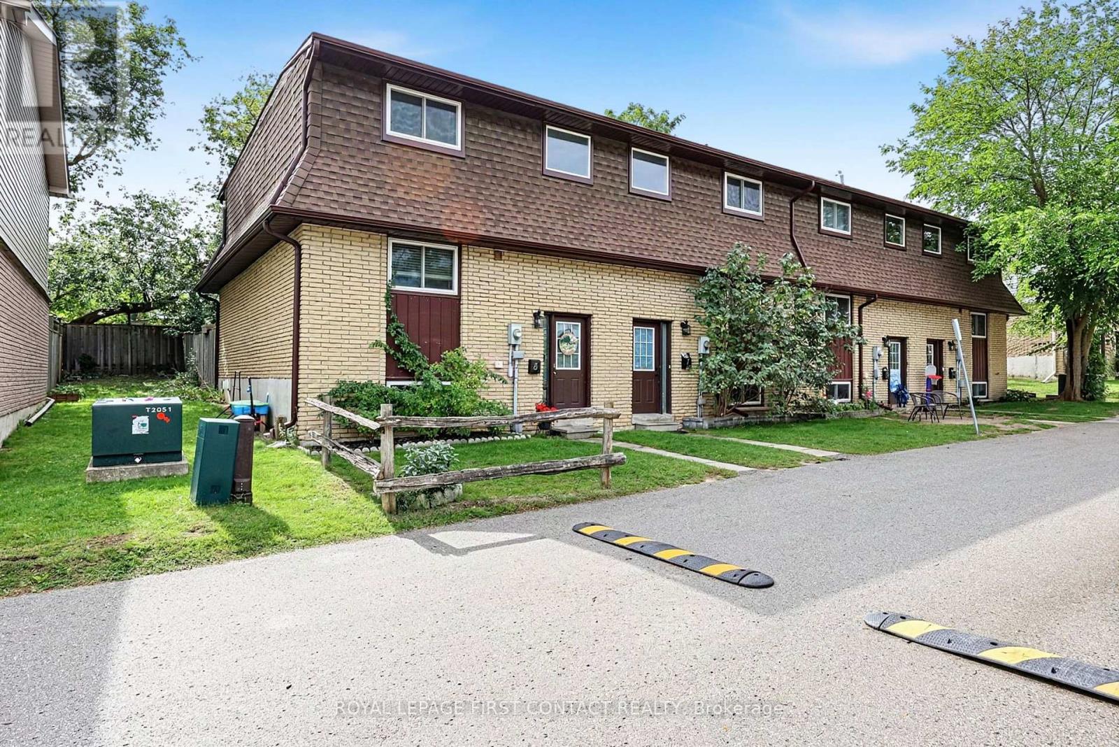 8 - 233 INNISFIL STREET, Barrie (Allandale Centre) — photo 2