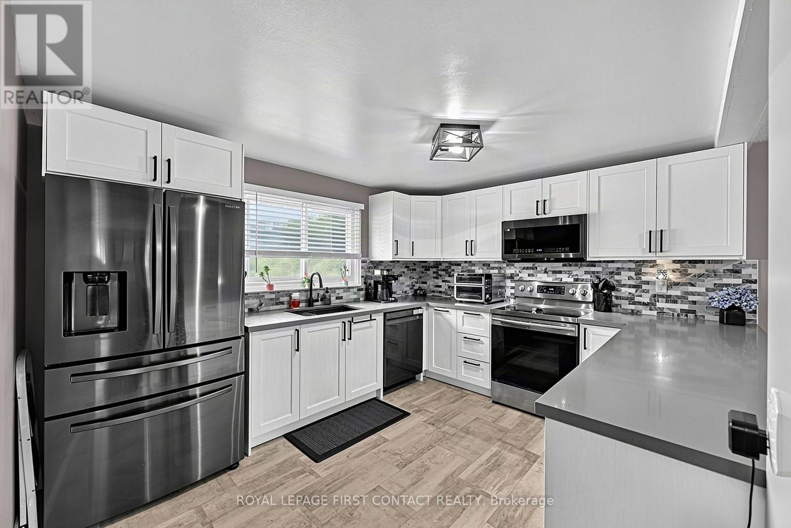 8 - 233 INNISFIL STREET, Barrie (Allandale Centre) — photo 3
