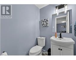 8 - 233 Innisfil Street, Barrie, ON L4N3E9 Photo 12