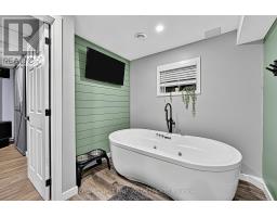 8 - 233 Innisfil Street, Barrie, ON L4N3E9 Photo 22