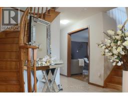 24 Fallen Oak Court, Brampton, ON L6Y3T5 Photo 6