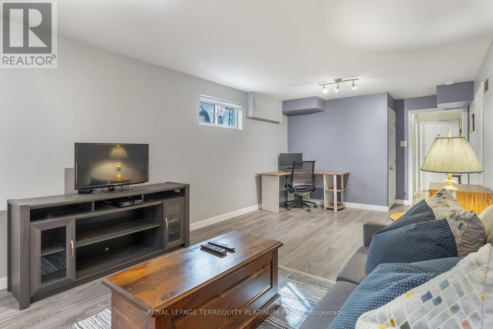 32 BUCKLAND ROAD - 31