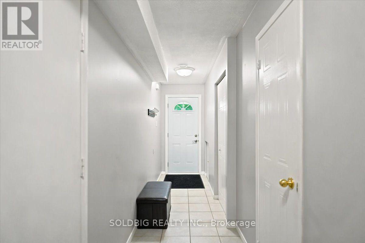 78 - 78 STEWART MACLAREN ROAD, Halton Hills (Georgetown) — photo 2
