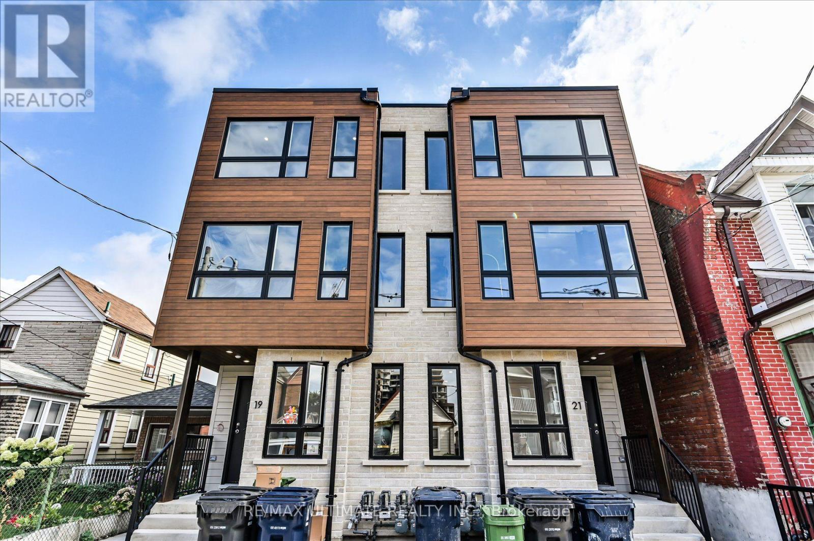 1 - 21 LAPPIN AVENUE, Toronto (Dovercourt-Wallace Emerson-Junction)