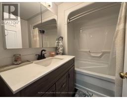 #lower - 640 Pinewood Drive, Peterborough, ON K9K1L2 Photo 6