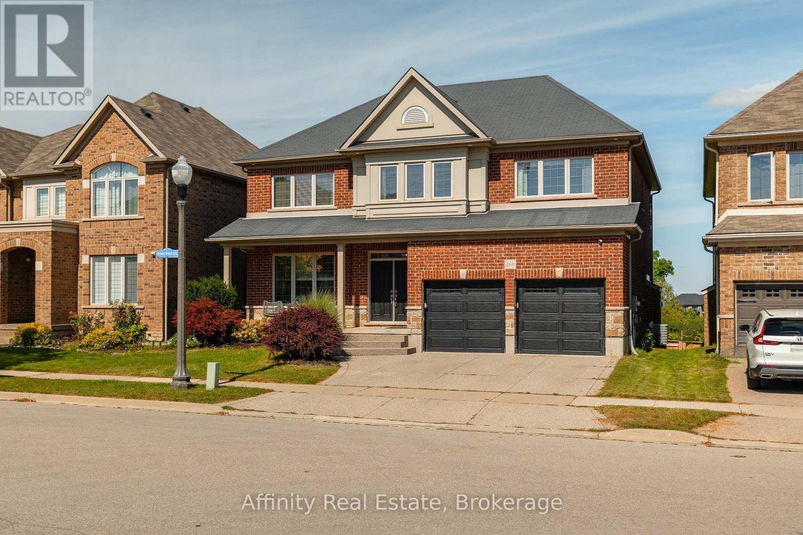 268 EVENS POND CRESCENT — photo 2