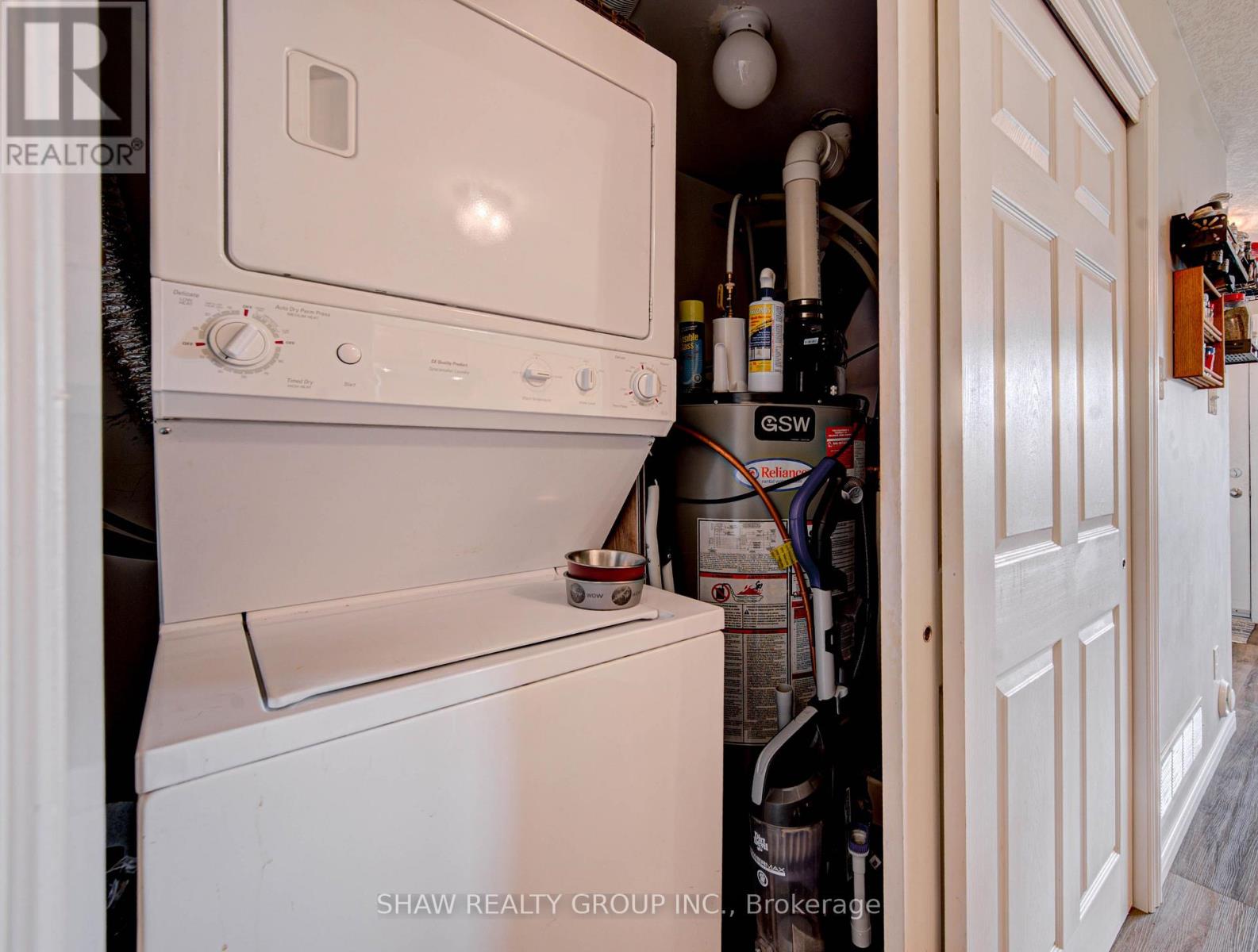 #19A 50 HOWE DRIVE - Image 15