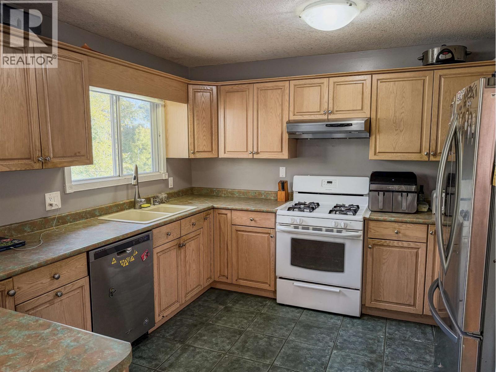 366 ALLARD STREET - 4