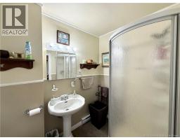 125 42e Avenue, Edmundston, NB E3V2Z5 Photo 18