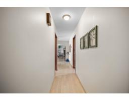 31506 Monte Vista Crescent, Abbotsford, BC V2T1Y7 Photo 14